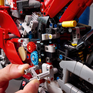 Lego Technic - Ducati Panigale V4 S Motorcycle