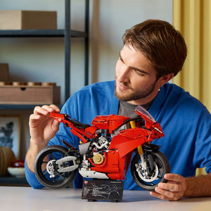 Lego Technic - Ducati Panigale V4 S Motorcycle