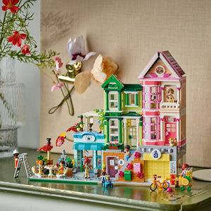 Lego Friends - Heartlake City Apartments and Stores