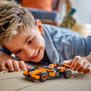 Lego City - F1® Driver with McLaren Race Car