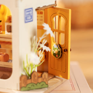 DIY Miniature House Kit - Teddy's Bread Box